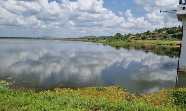 Comunidades de Icó se reúnem com Comitê do Salgado para discutir escassez de água no Açude Lima Campos