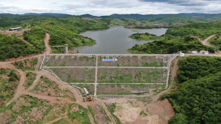 Definida liberação de água dos Açudes Gomes e Quixabinha até janeiro de 2026, em Mauriti